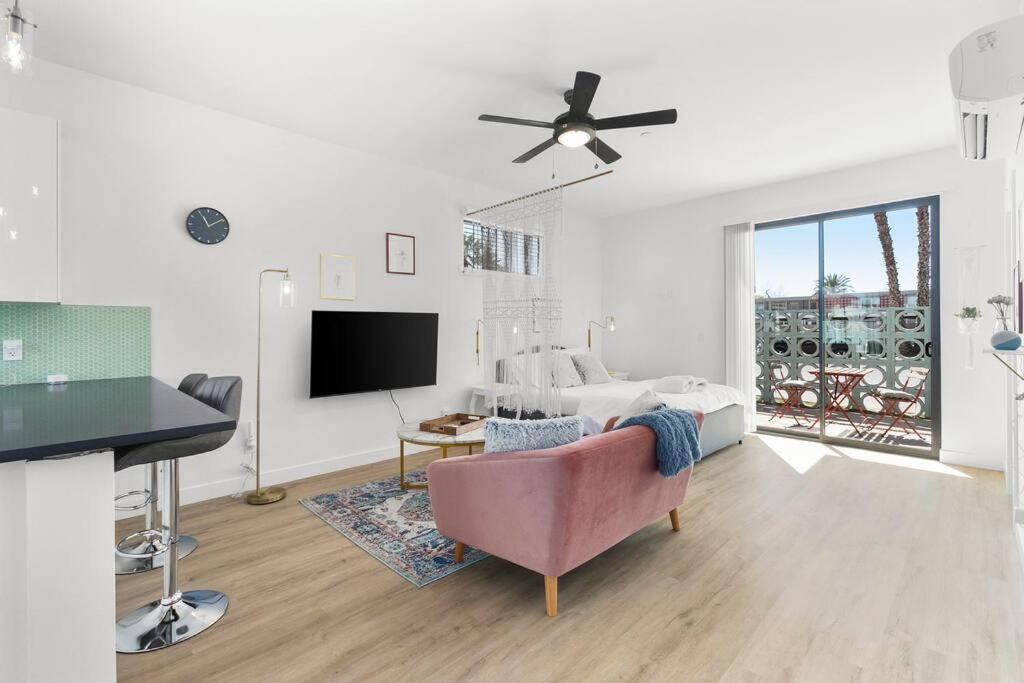 Large Studio Rooftop & Poolside - Walk To Old Town Scottsdale Exteriör bild